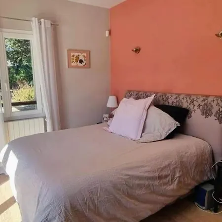 Elegante Avec Piscine Protegee فيلة